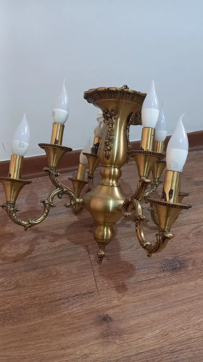 لوستر برنجی|لوستر و چراغ آویز|شاهین‌شهر, دهخدا|دیوار