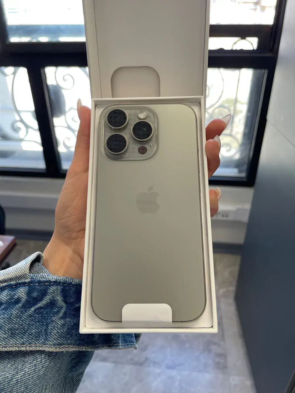 آیفون 16 پرو رنگ نچرال تیتانیوم|موبایل|تهران, شیخ هادی|دیوار