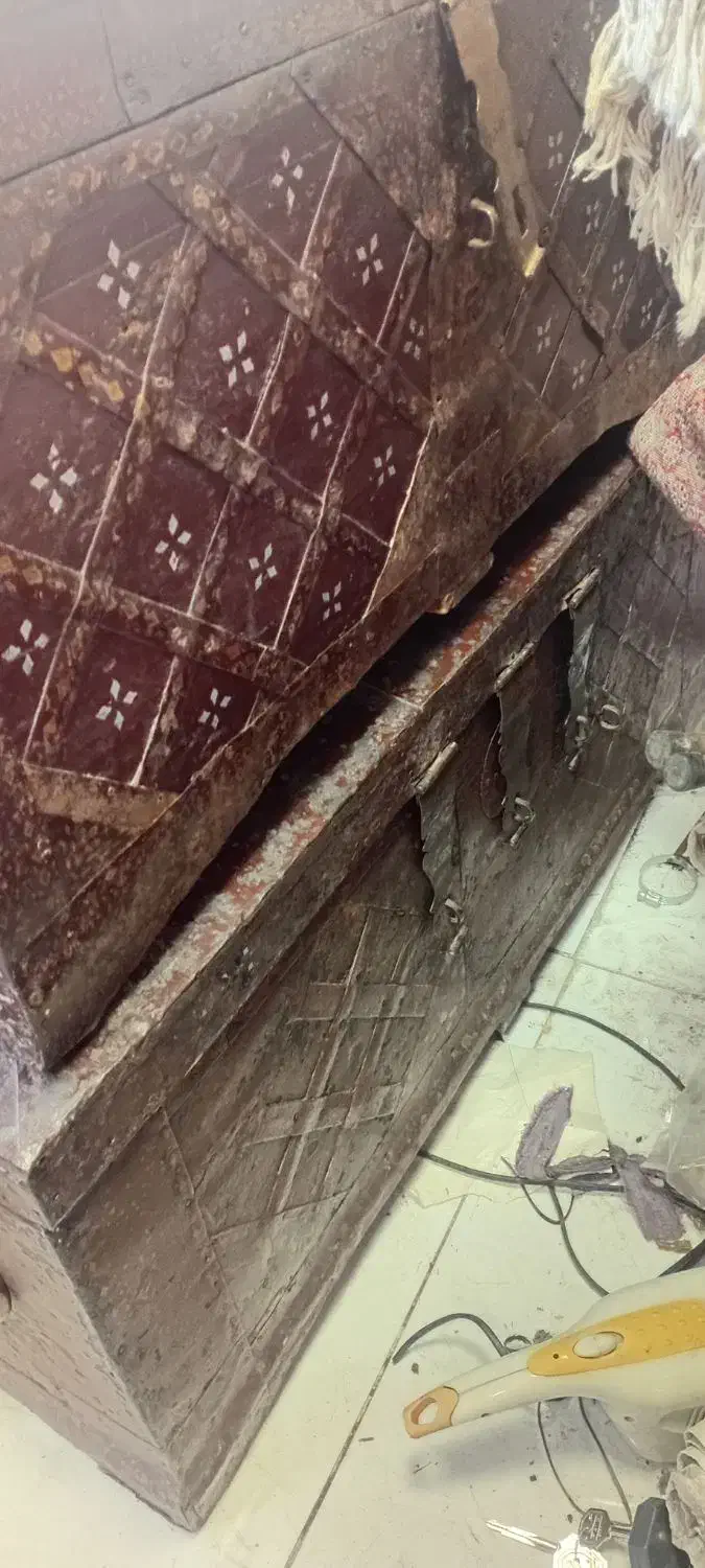 صندوقچه چوبی|کلکسیون اشیاء عتیقه|زنجان, |دیوار