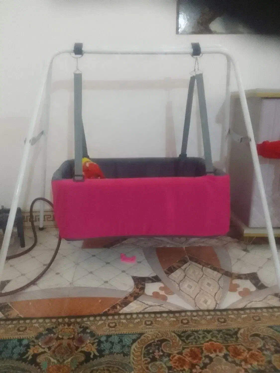 گهواره کودک|اسباب و اثاث بچه|نرماشیر, |دیوار