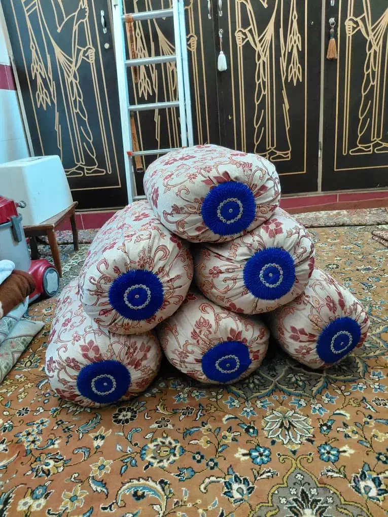 بالشت گرد و پشتی|رختخواب، بالش، پتو|مرودشت, استادیوم‎|دیوار