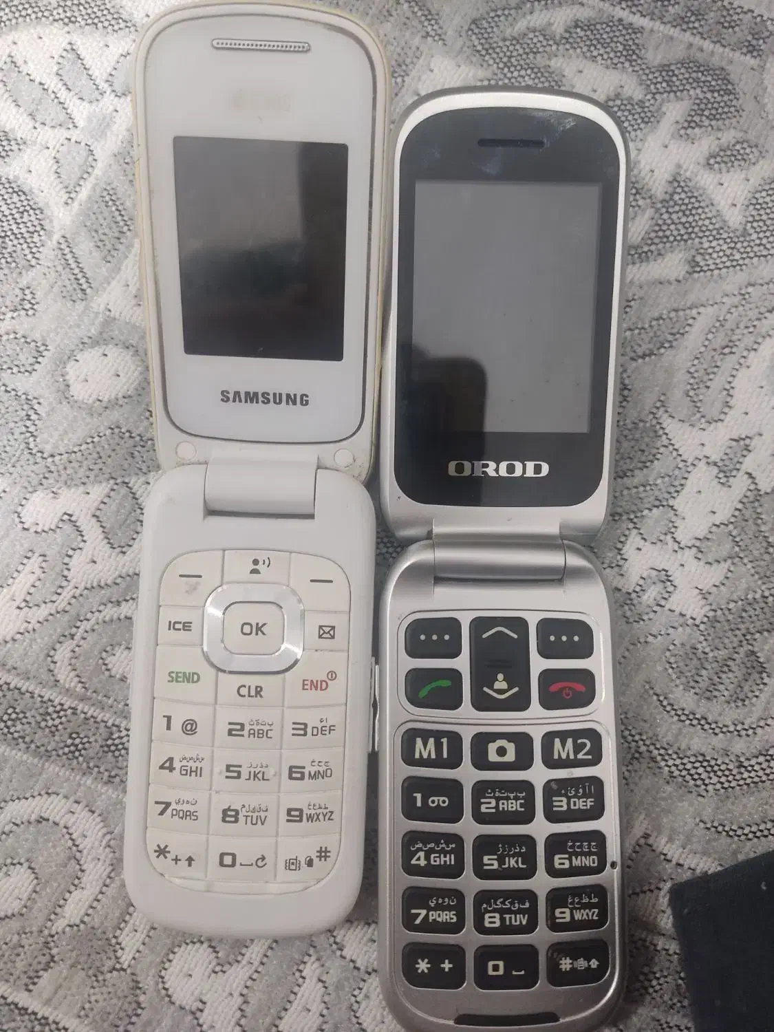 گوشی تاشو سامسونگ|موبایل|شاهین دژ, |دیوار