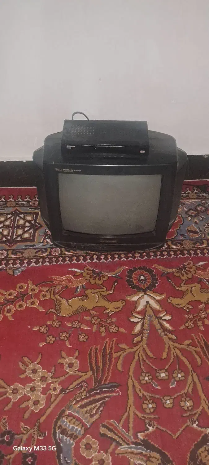 تلویزیون پاناسونیک ۱۴ اینچ ژاپنی اصل بسیار و عالی|تلویزیون و پروژکتور|فیروزآباد (فارس), |دیوار