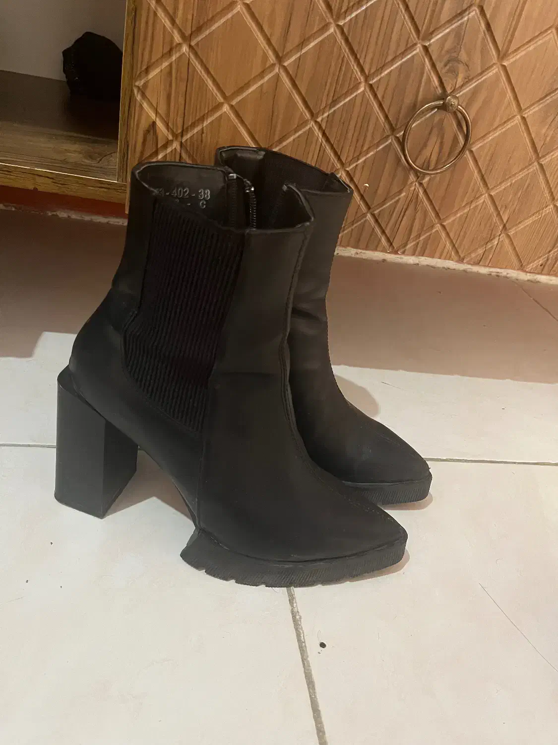 کفش و پوتین|کیف، کفش، کمربند|مرند, |دیوار