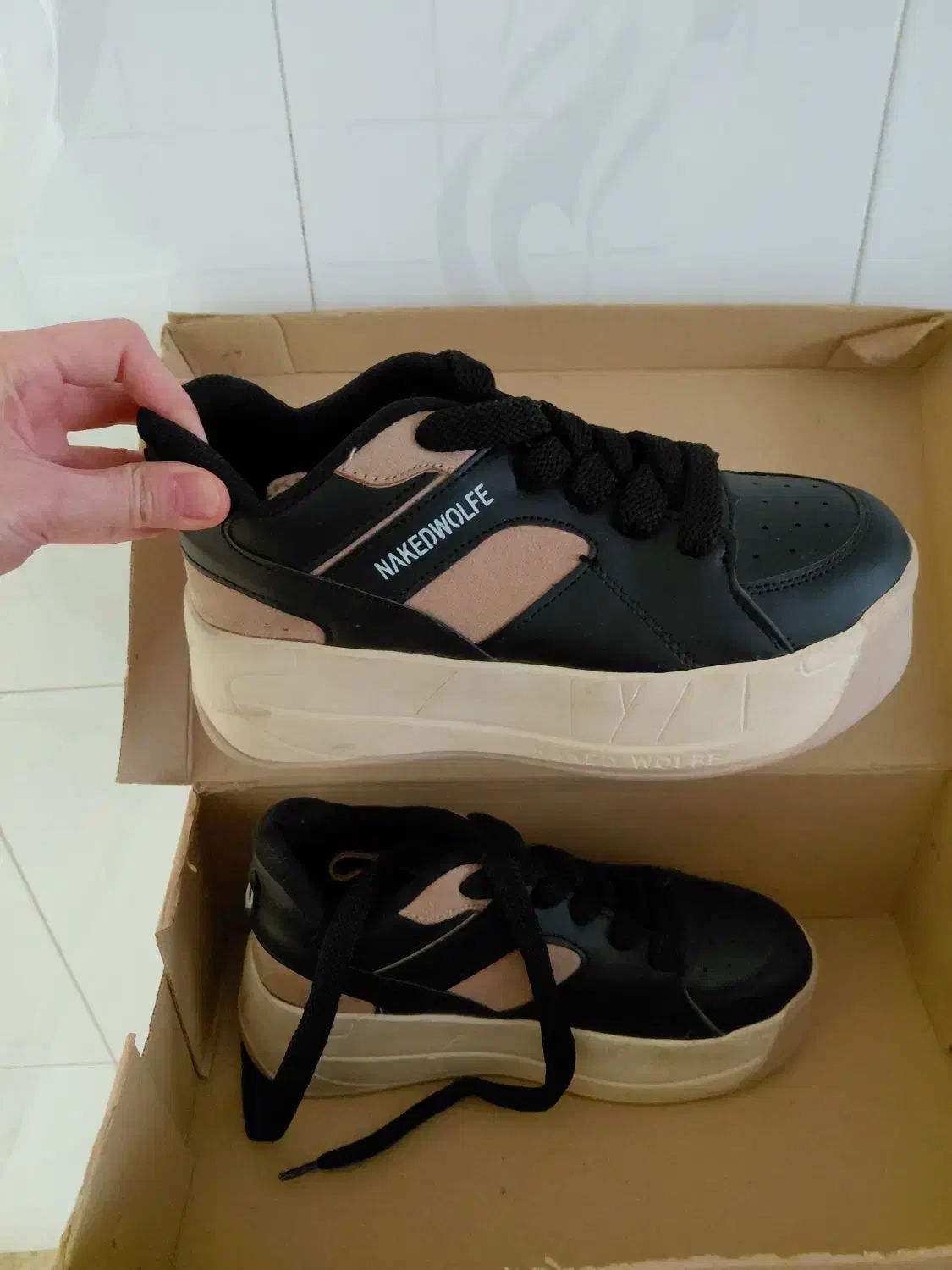 کیف|کیف، کفش، کمربند|بروجرد, |دیوار