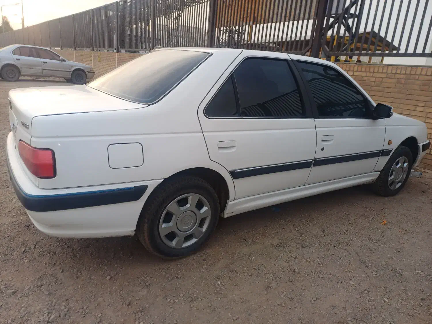 پژو پارس|خودرو سواری و وانت|اقبالیه, |دیوار