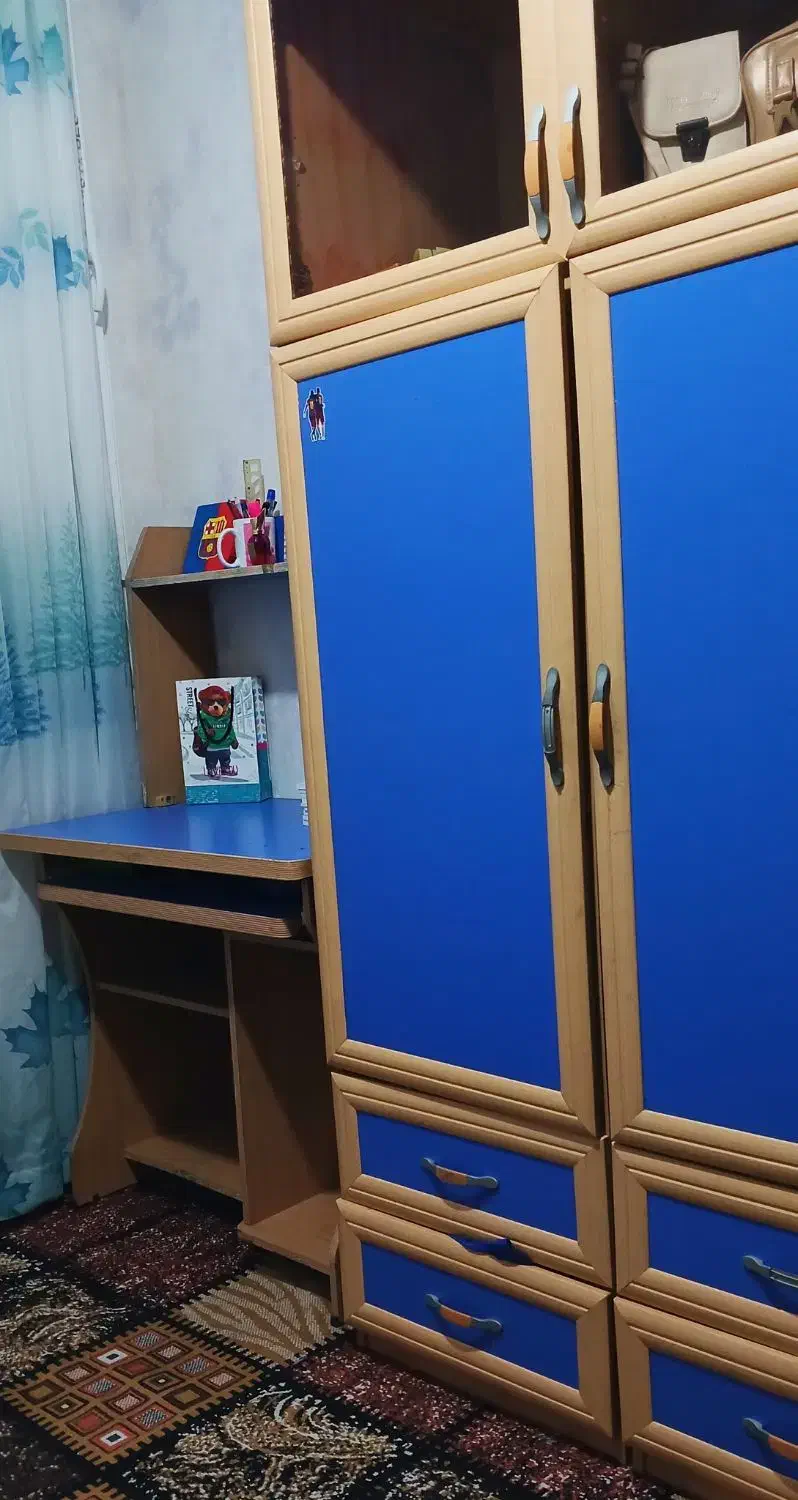 کمد و میز تحریر سالم|جاکفشی، کمد، دراور|آران و بیدگل, |دیوار