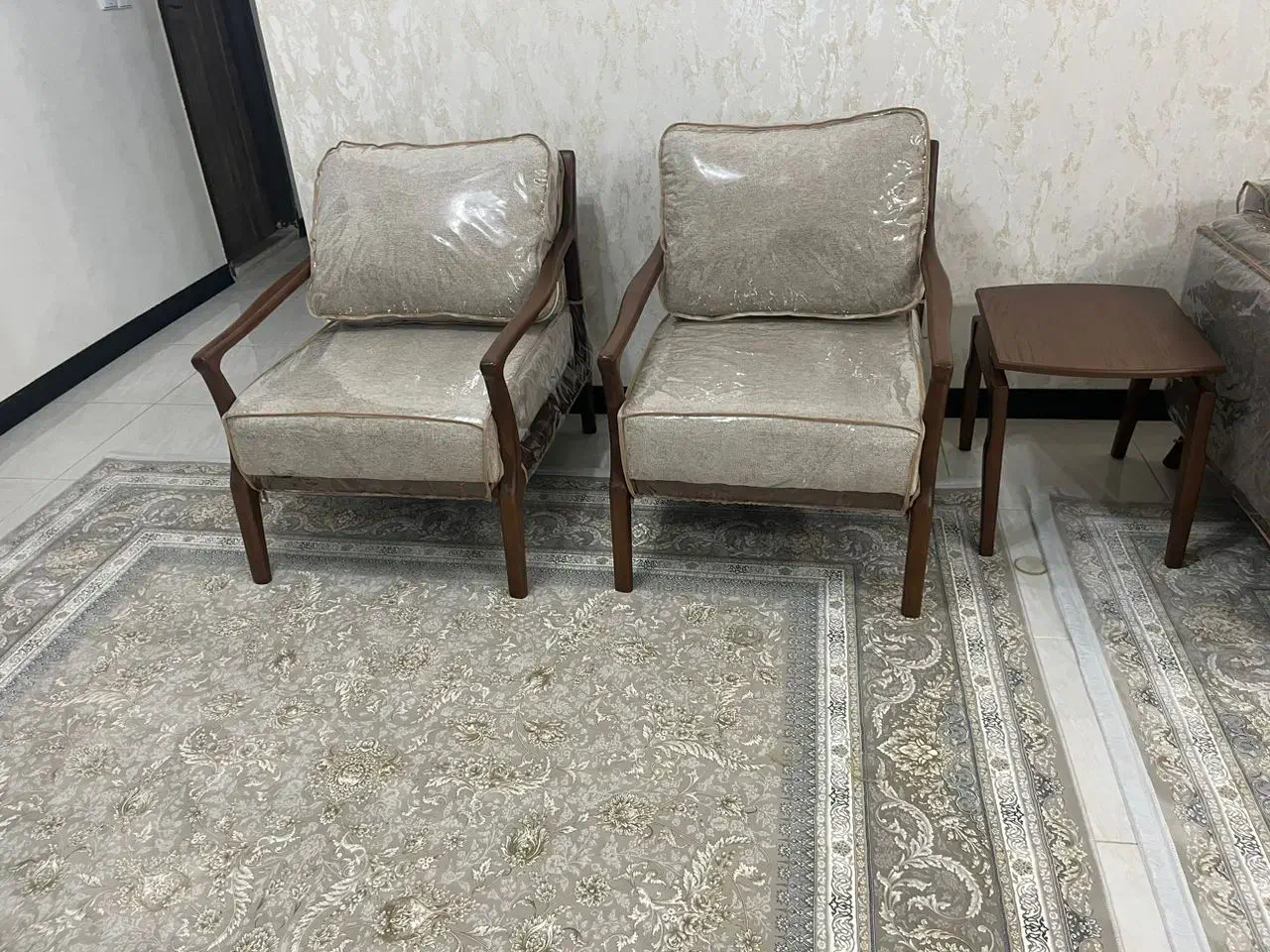 کاور|مبلمان خانگی و میز عسلی|بندرعباس, |دیوار