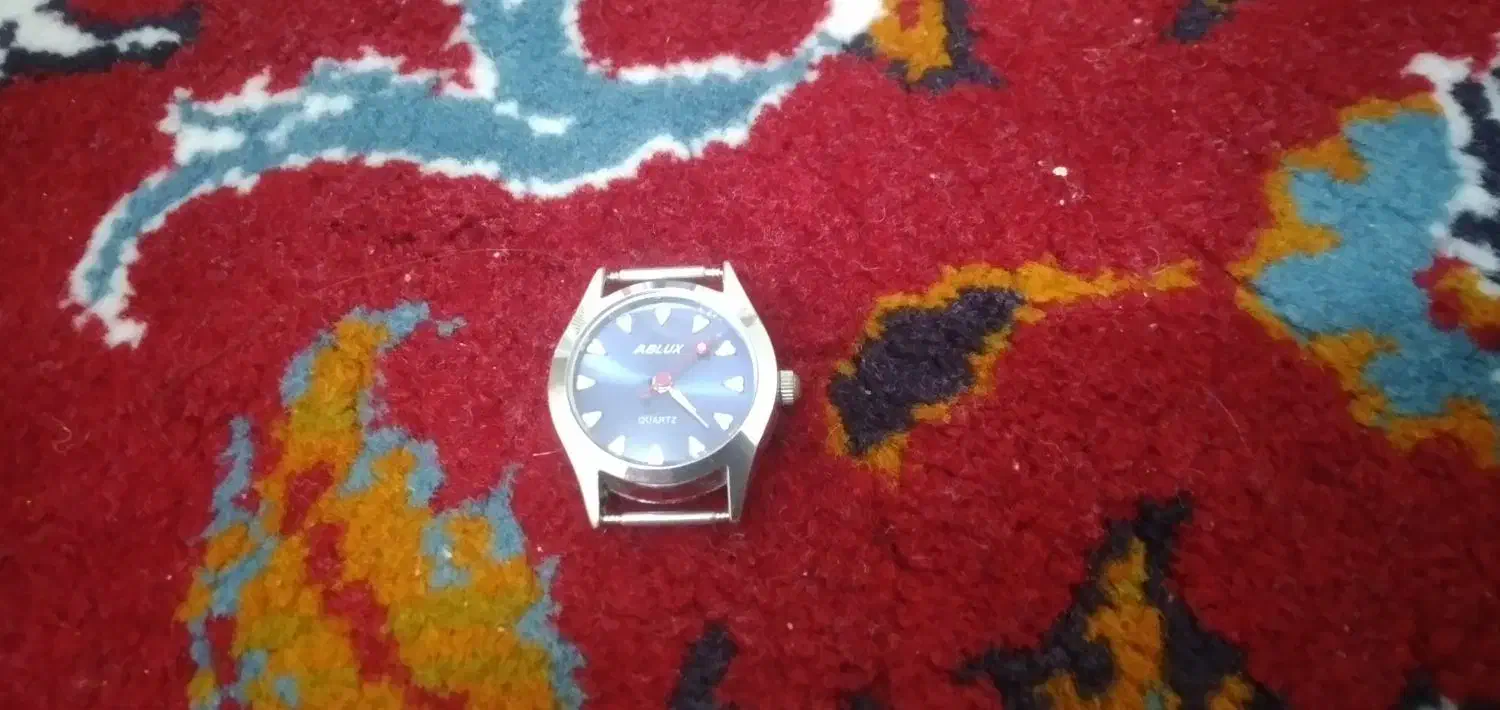 ساعت|ساعت|ملایر, |دیوار