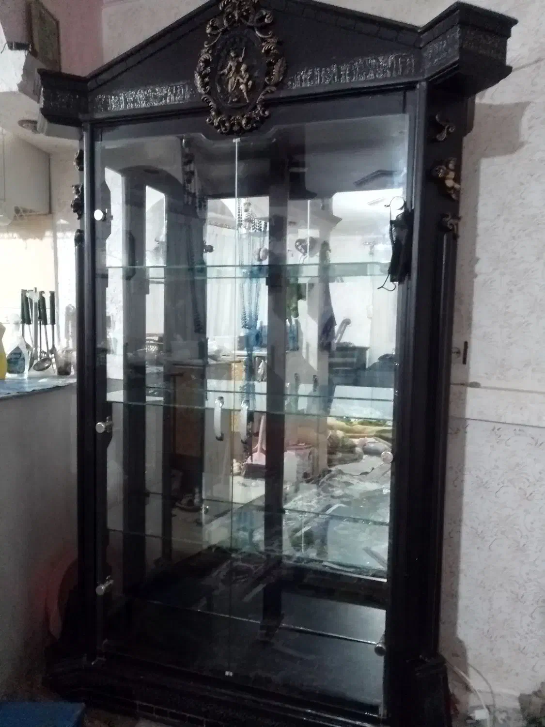 بوفه سالم پشت تمام اینه|بوفه، ویترین، کنسول|قوچان, |دیوار