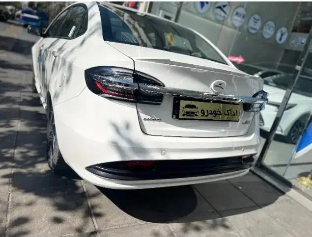 کی ام سی ایگل صفر سفید EAGLE مشکی خشک مدل1404|خودرو سواری و وانت|تهران, توحید|دیوار