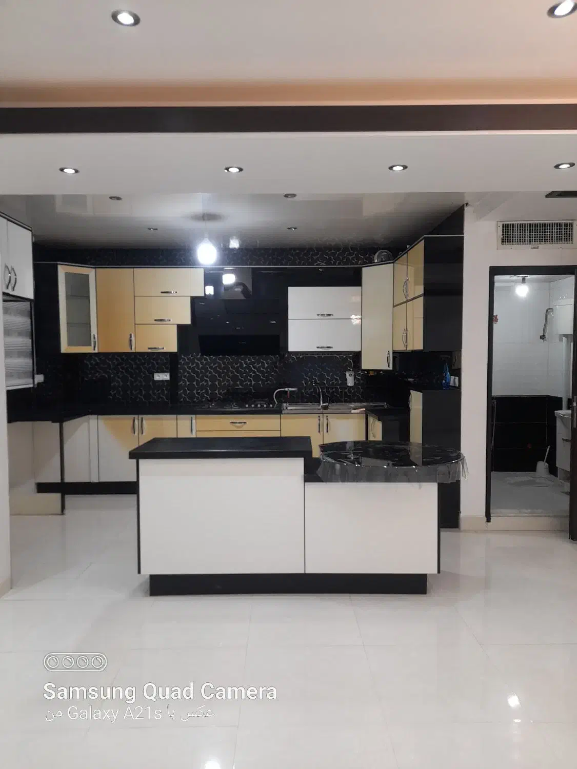 آپارتمان ۱۲۰ متری دو خواب ، ط اول ، امیر کبیر|اجارهٔ آپارتمان|کاشان, امیرکبیر|دیوار