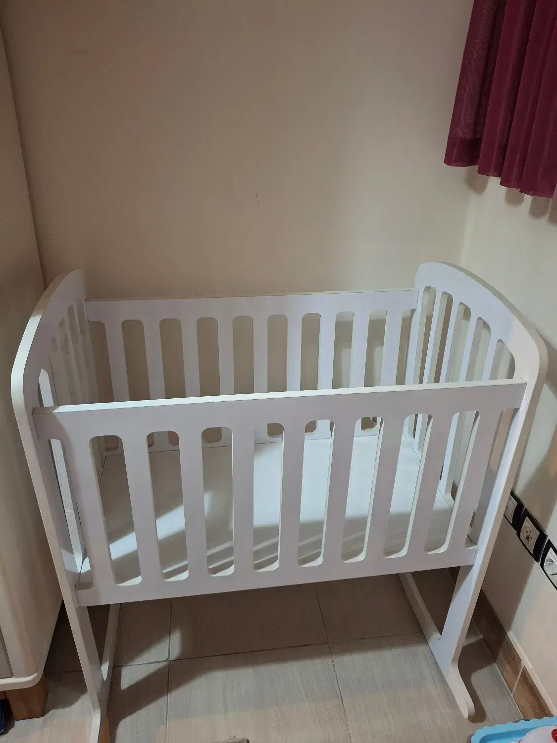 گهواره|تخت و صندلی بچه|بجنورد, |دیوار