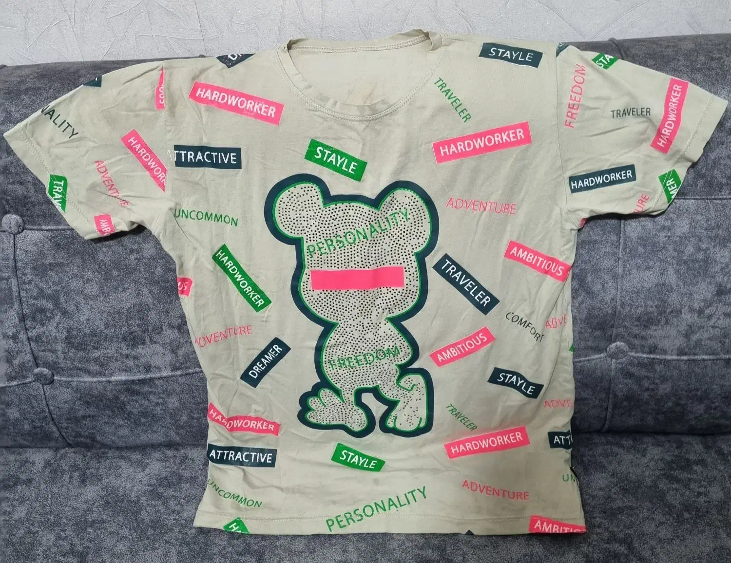 تعدادی تیشرت و شلوارک بچگانه دخترانه(100هزارتومان)|کفش و لباس بچه|اندیشه, اندیشه فاز ۱|دیوار