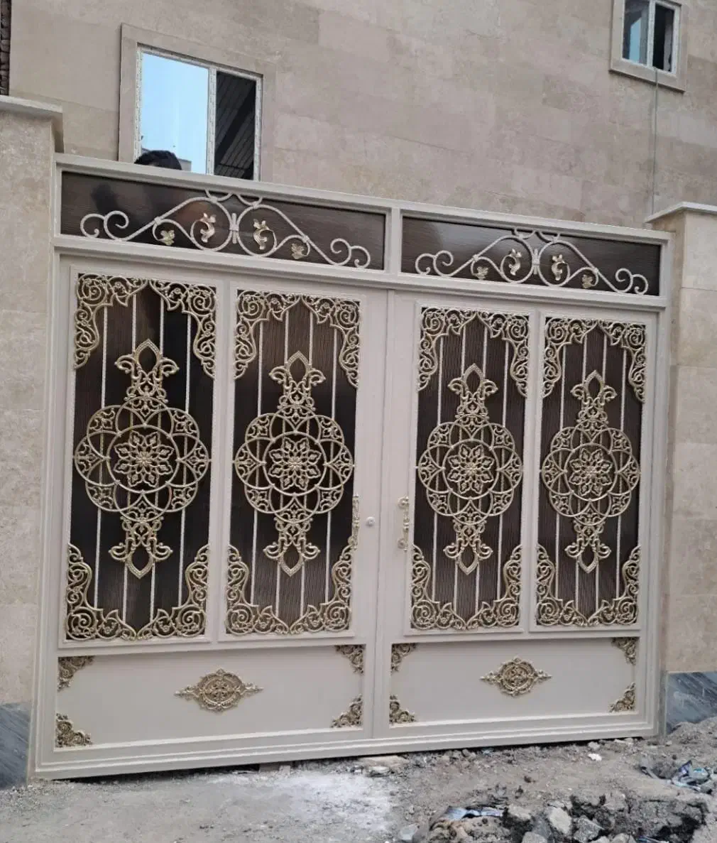 اجرای نقاشی و رنگ امیزی درب فلزی و درب چوبی|خدمات پیشه و مهارت|اردبیل, |دیوار