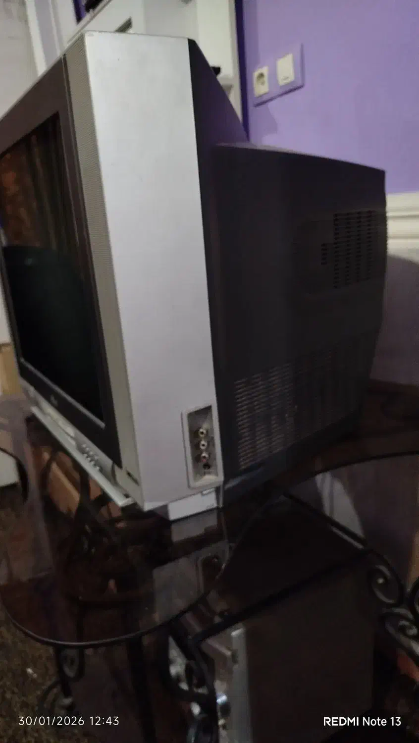 تلوزیون ال جی قدیمی|تلویزیون و پروژکتور|اهواز, دغاغله|دیوار