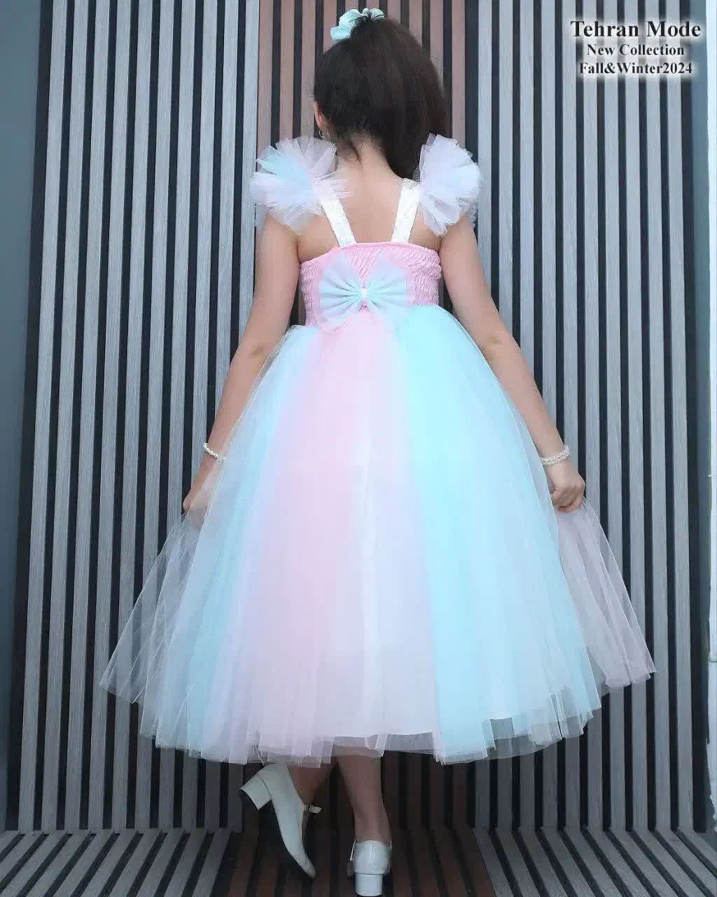 گالری ماهکان|کفش و لباس بچه|سراوان, |دیوار