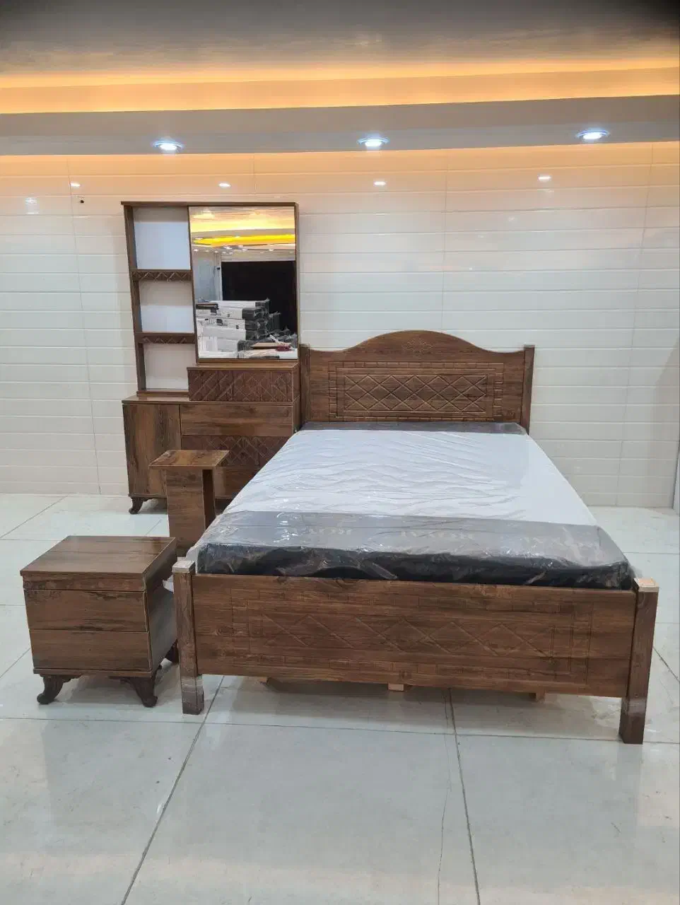 تخت خواب عرض 120باکفی 3/800|حراج|بروجرد, |دیوار