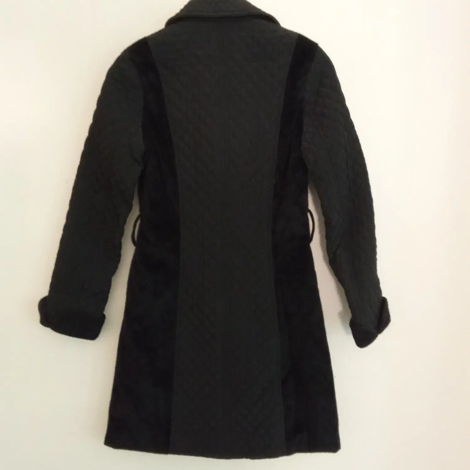 پالتو|لباس|هشتگرد, فاز ۱ مهستان|دیوار