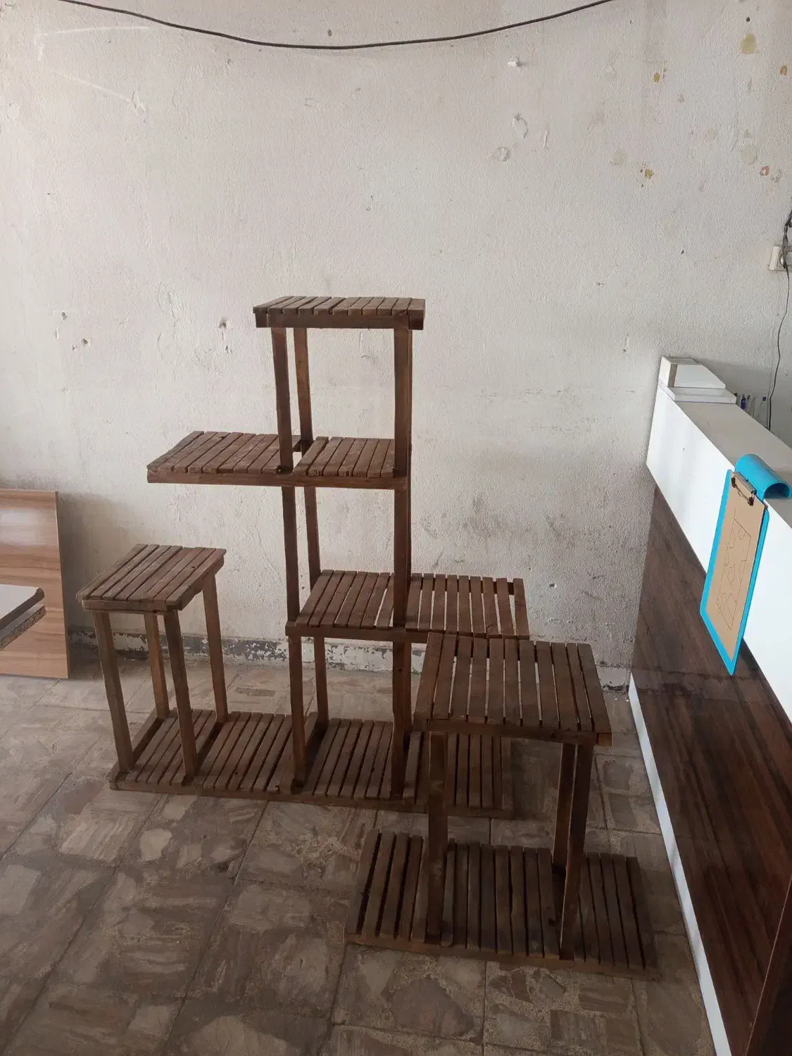 استند گل|گل و گیاه طبیعی|جهرم, |دیوار