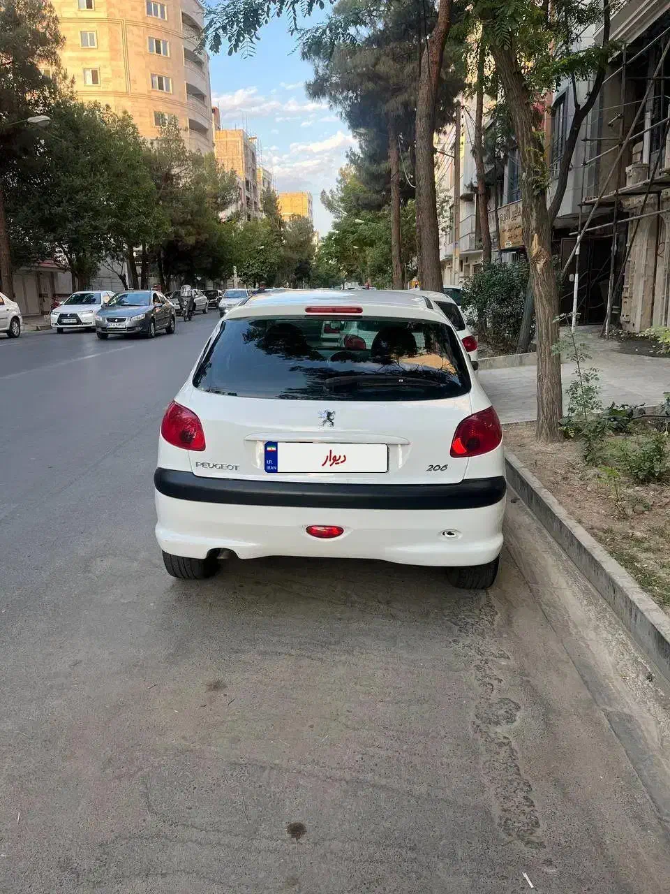 ۲۰۶ مدل ۹۸|خودرو سواری و وانت|سبزوار, عظیمیان|دیوار