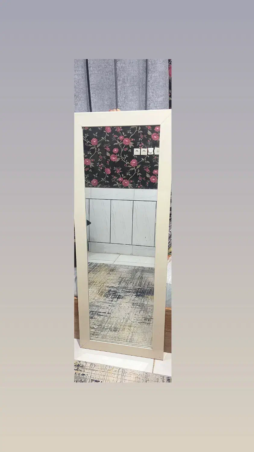 آینه قدی|آینه|اهواز, نبوت|دیوار