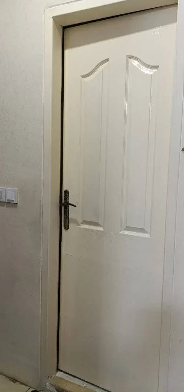 دو عدد درب اتاقیhdf قدیمی محکم سفید|لوازم حمام|شیراز, شاه قلی بیگی|دیوار