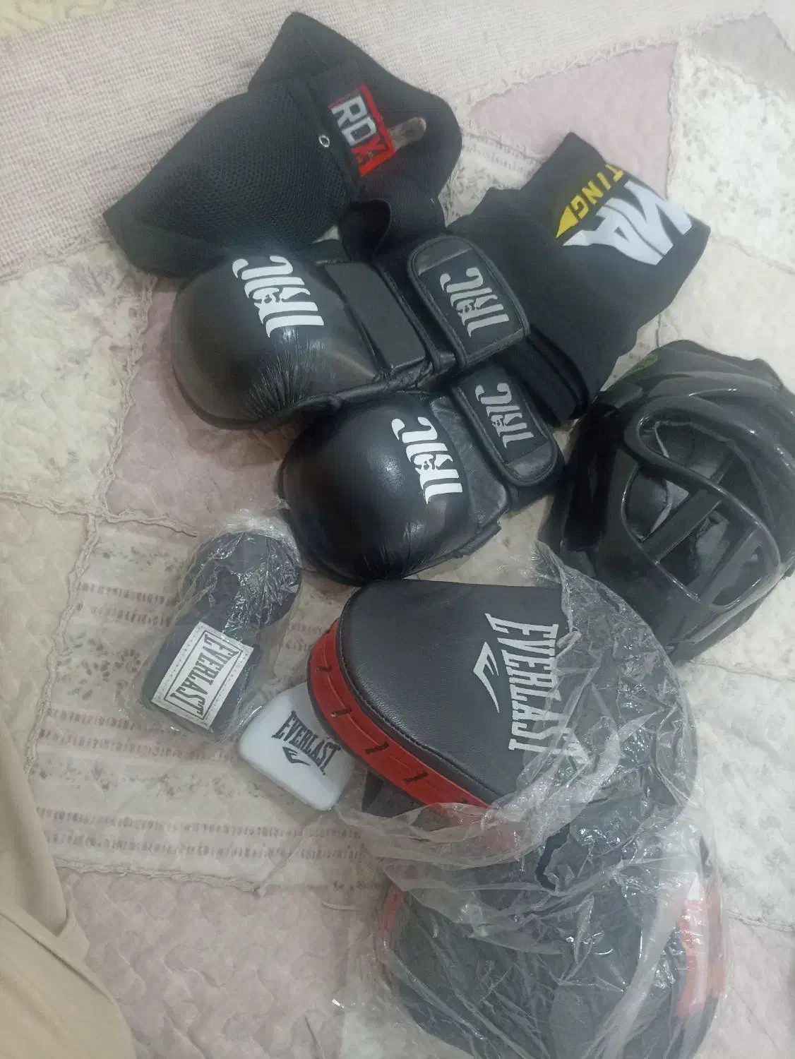 دستکش کلاه بوکس ام ام ای mma|تجهیزات ورزشی|ری, علایین|دیوار