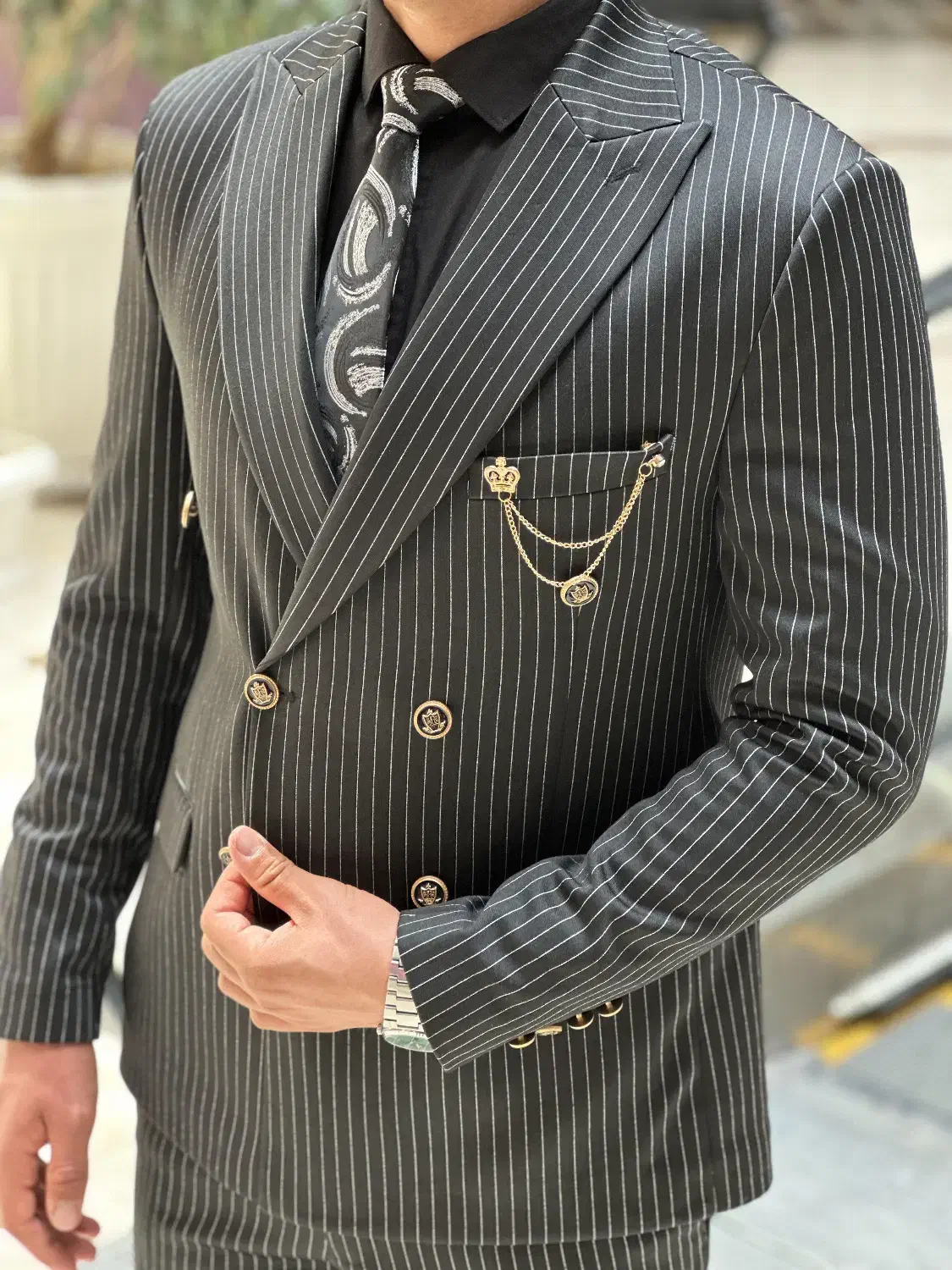 کت و شلوار|لباس|مهاباد (آذربایجان غربی), |دیوار