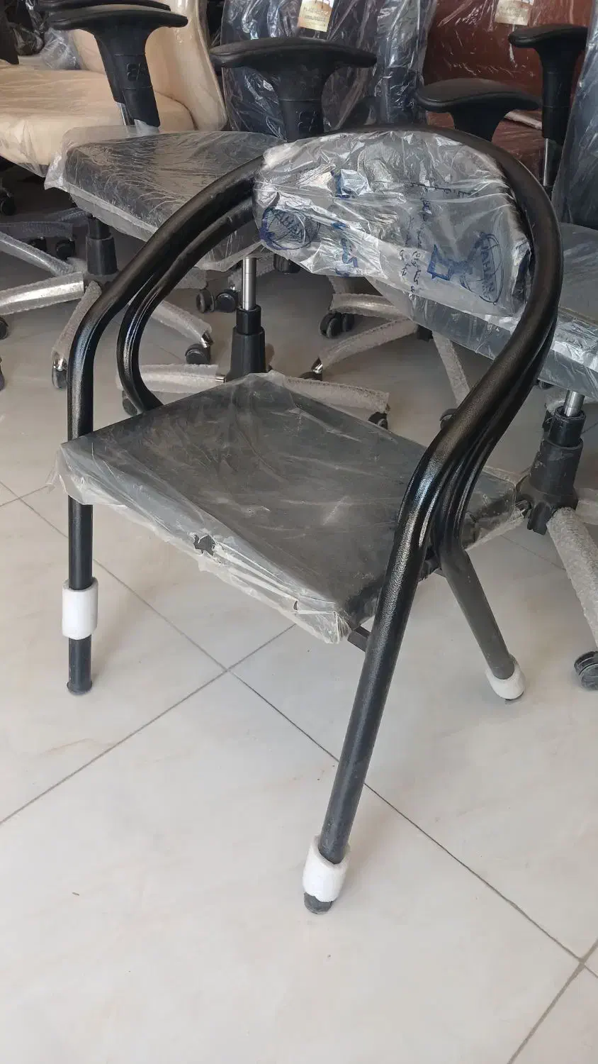 صندلی بدون دسته//اداری/میز|دفتر کار|ساوه, |دیوار