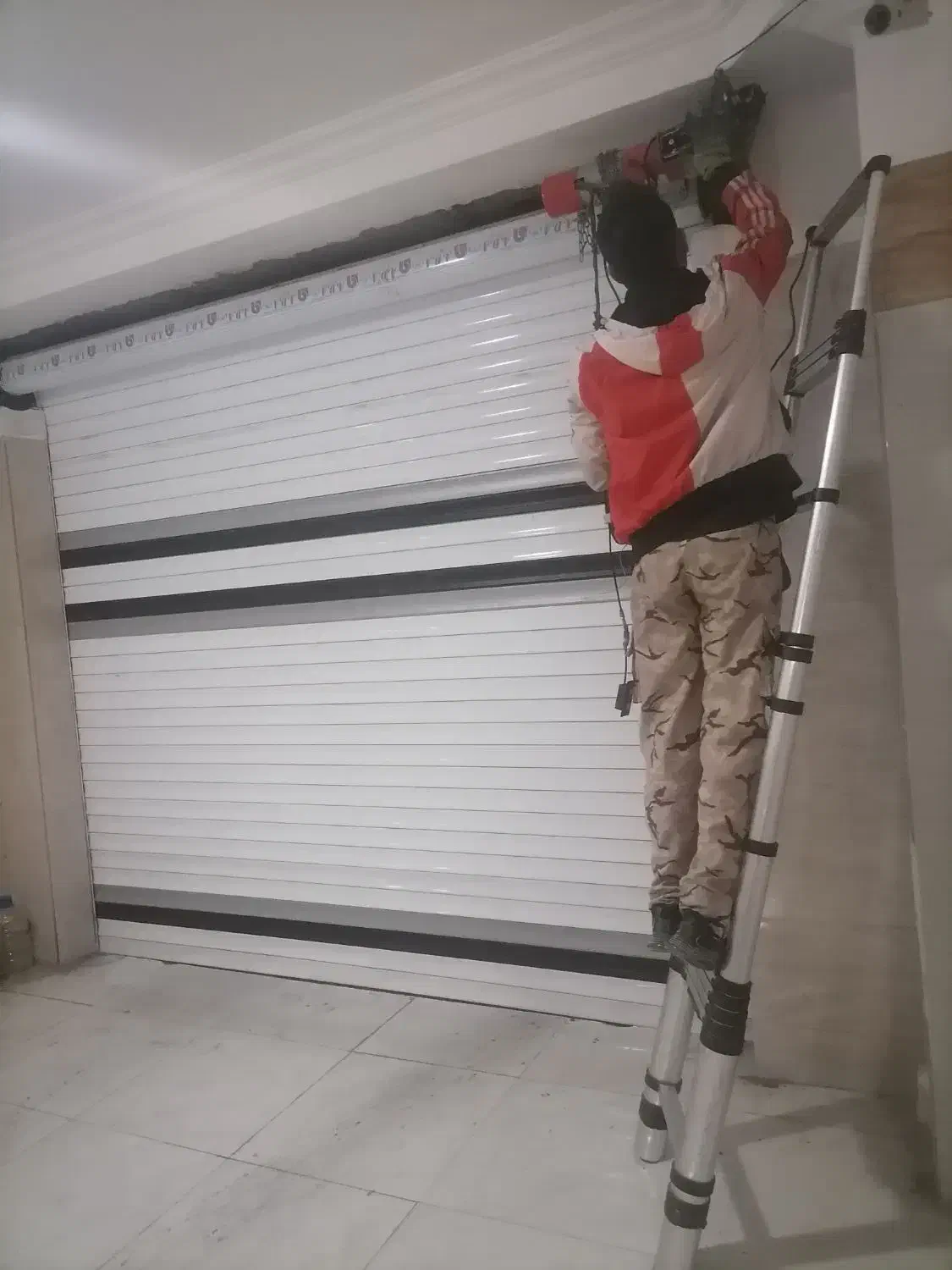 کرکره برقی وقدیمی(تعمیرات تخصصی)اورژانسی/منصفانه|خدمات پیشه و مهارت|ارومیه, |دیوار