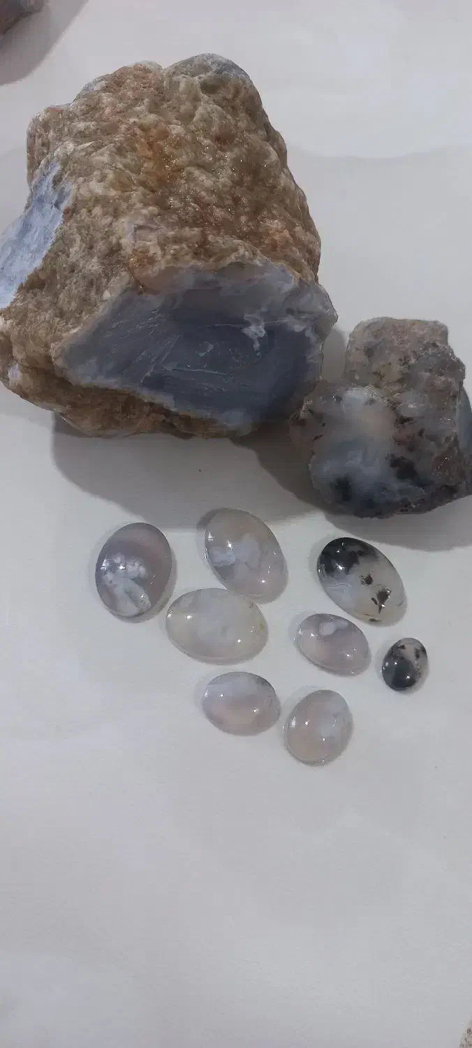 عقیق سفید سنگ فردوس|جواهرات|گناباد, |دیوار