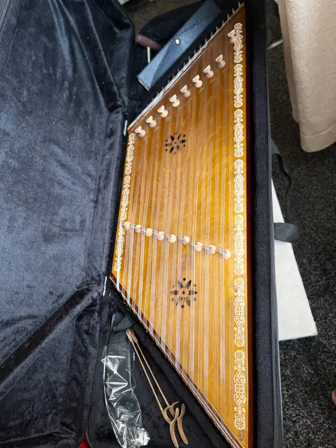 سنتور۹خرک|سازهای سنتی|اهواز, کوی باهنر|دیوار