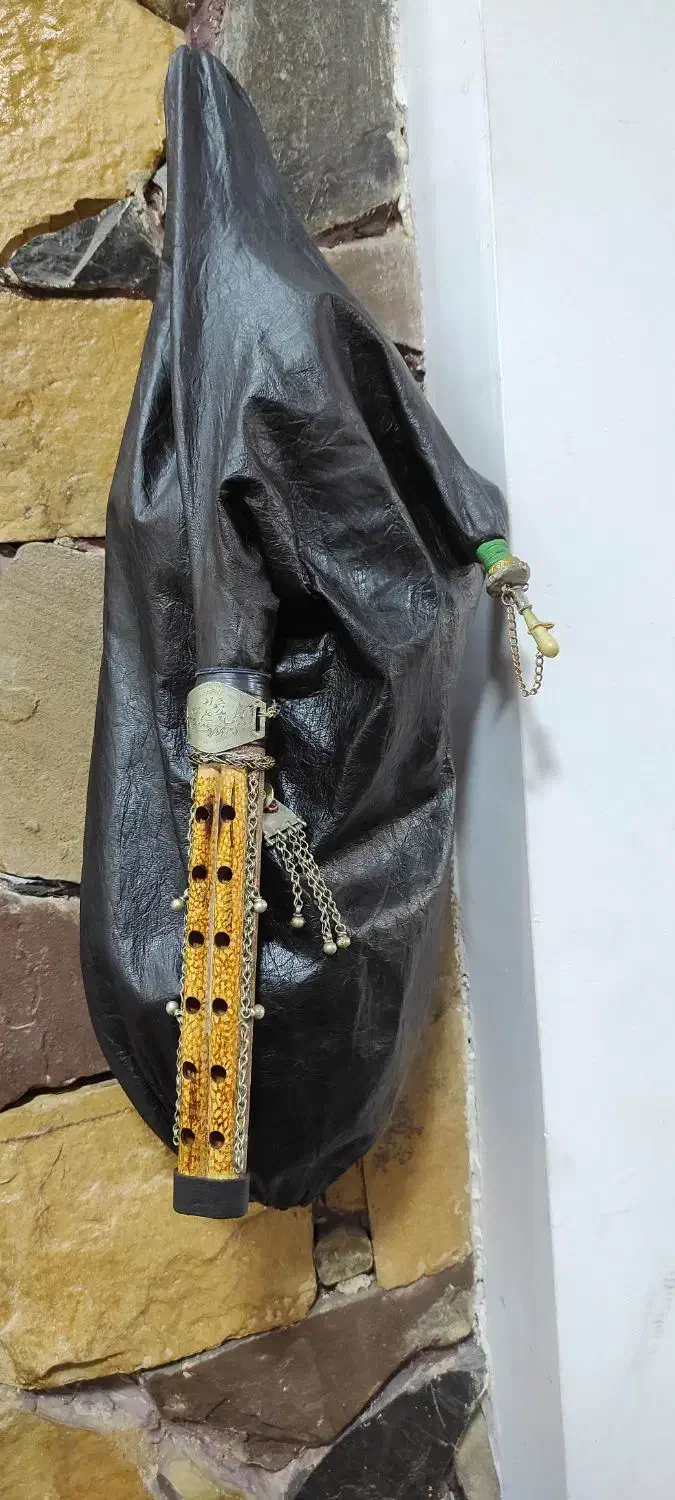 نی انبان قدیمی کلکسیونی عتیقه سالم زیبا|سازهای سنتی|نکا, |دیوار