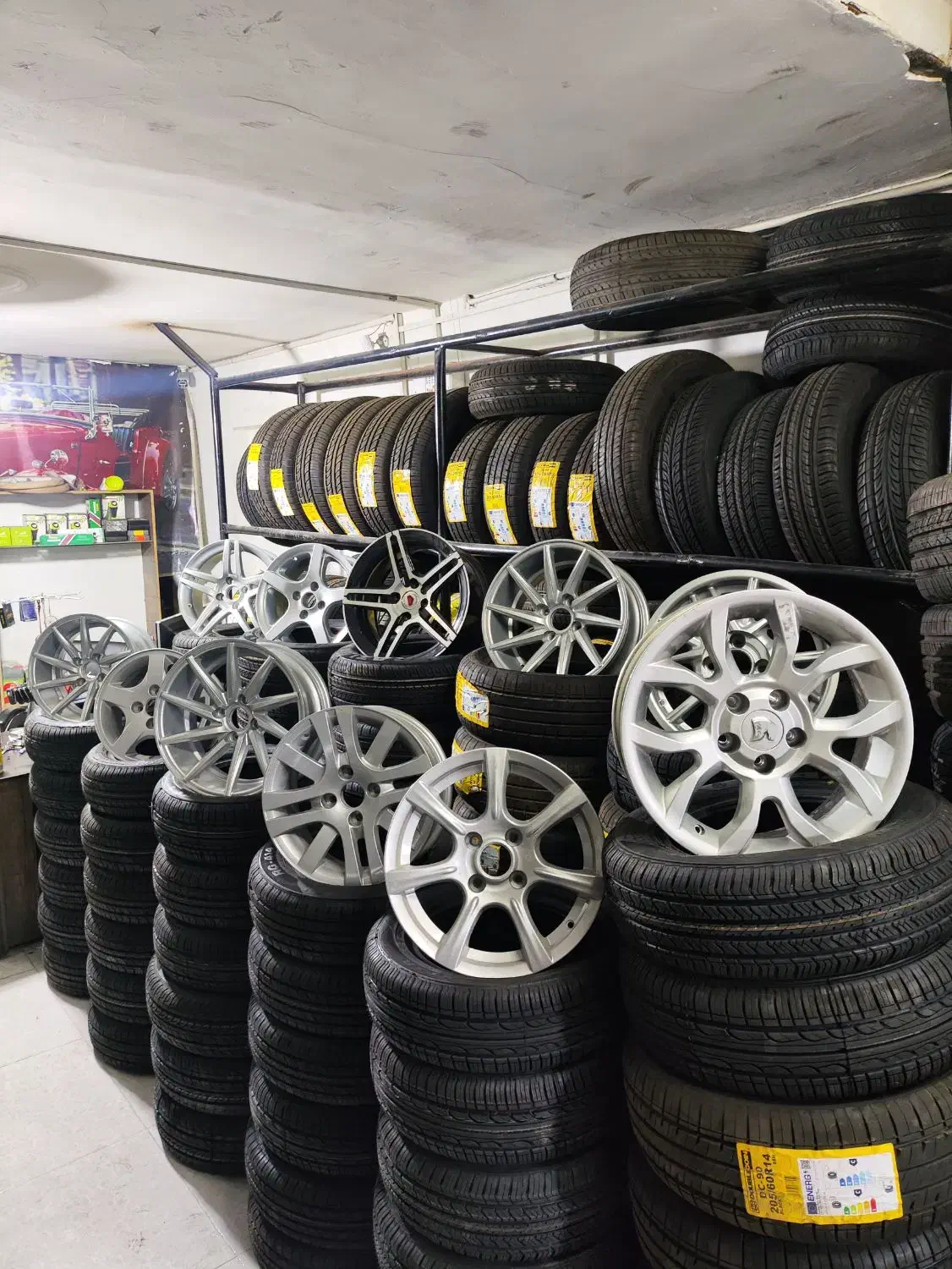 لاستیک اقساط|قطعات یدکی و لوازم جانبی|اراک, |دیوار