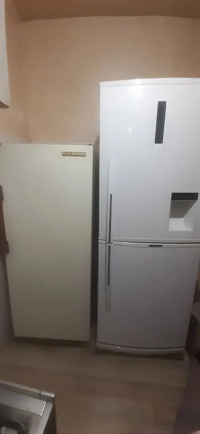 دو عدد یخچال نیمه فریز و تمام فریز لباسشوی هایر|یخچال و فریزر|تبریز, |دیوار