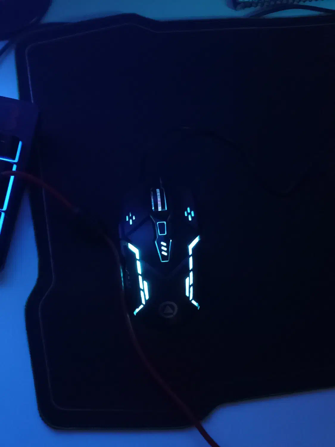 Pc گیمینگ|رایانه رومیزی|لاهیجان, انقلاب|دیوار