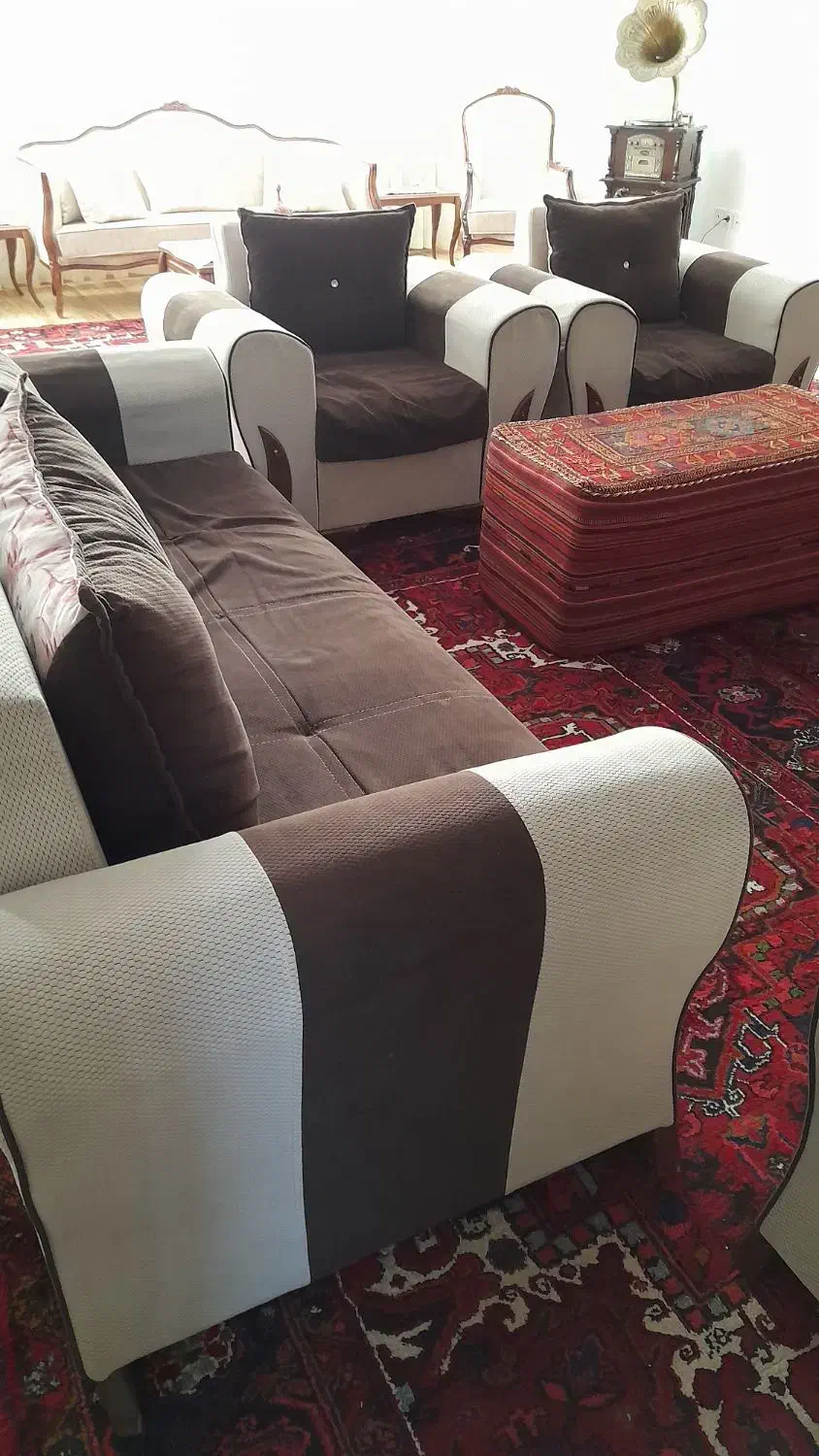 مبل راحتی ۸ نفره سازه آهنی بسیار محکم|مبلمان خانگی و میز عسلی|اهر, |دیوار