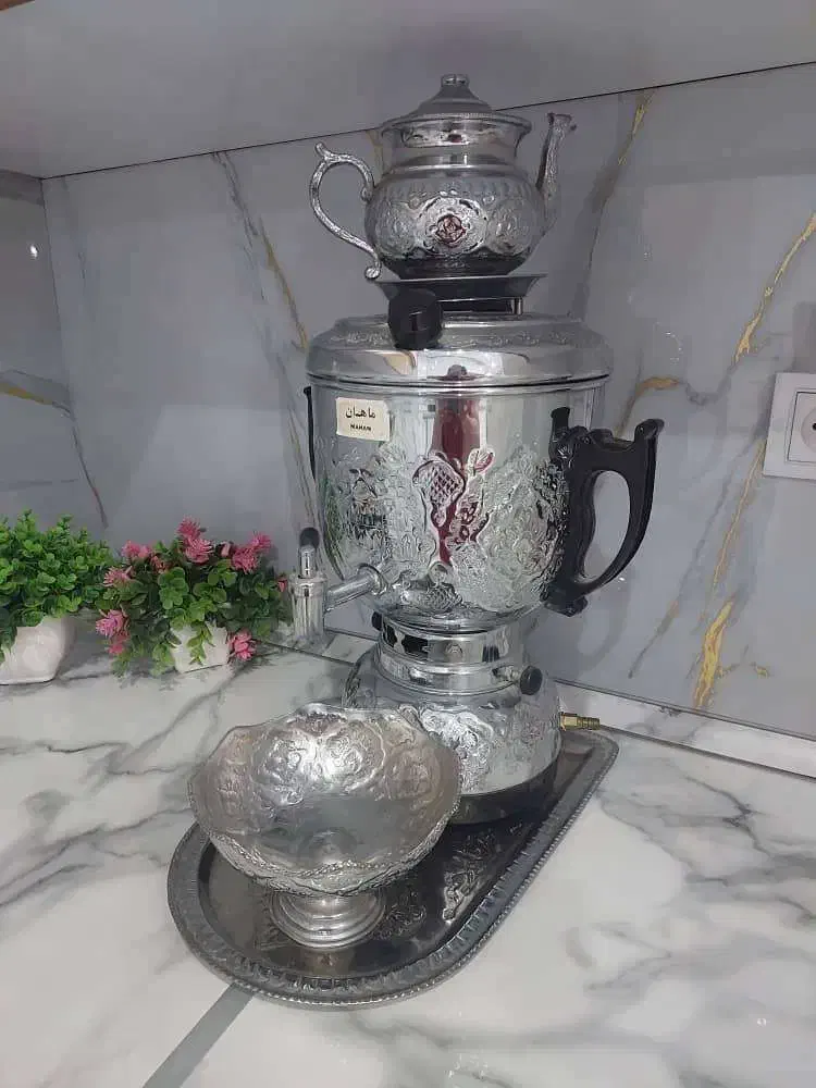 سماور استیل گازی در حد نو|سماور، چایساز، قهوهساز|شیراز, شهرک مفتح|دیوار