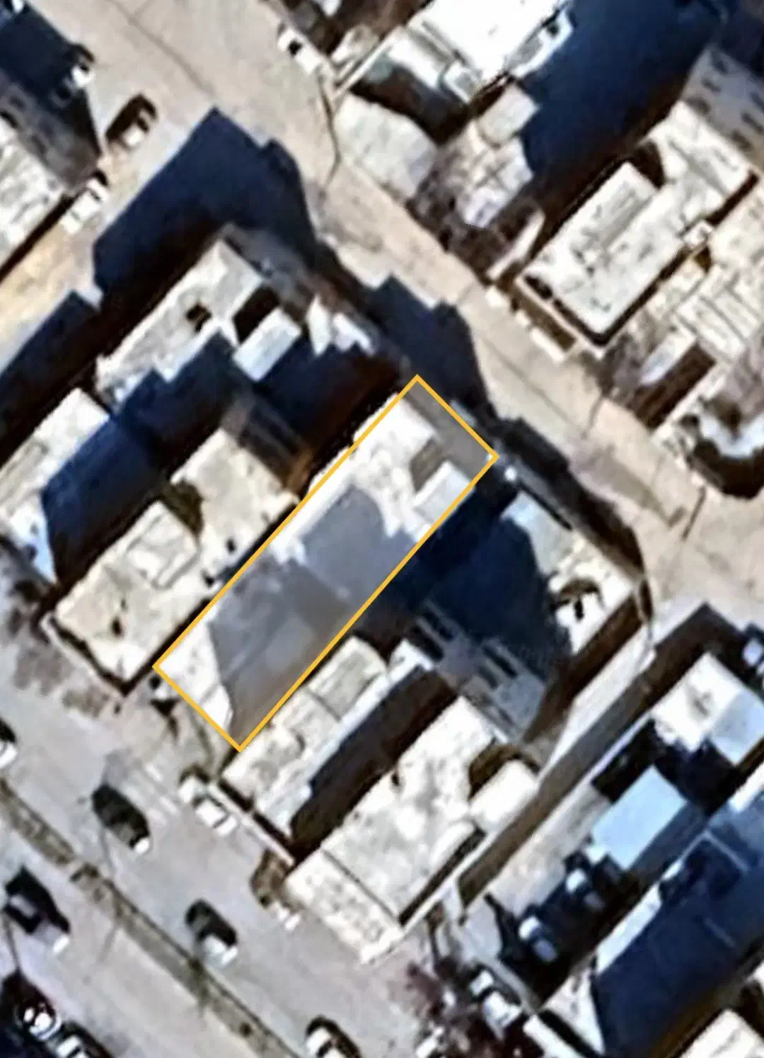 ملک ۲۰۰ متری، دو مغازه تجاری، حاشیه بلوار شهدا|فروش زمین و ملک کلنگی|بجنورد, |دیوار