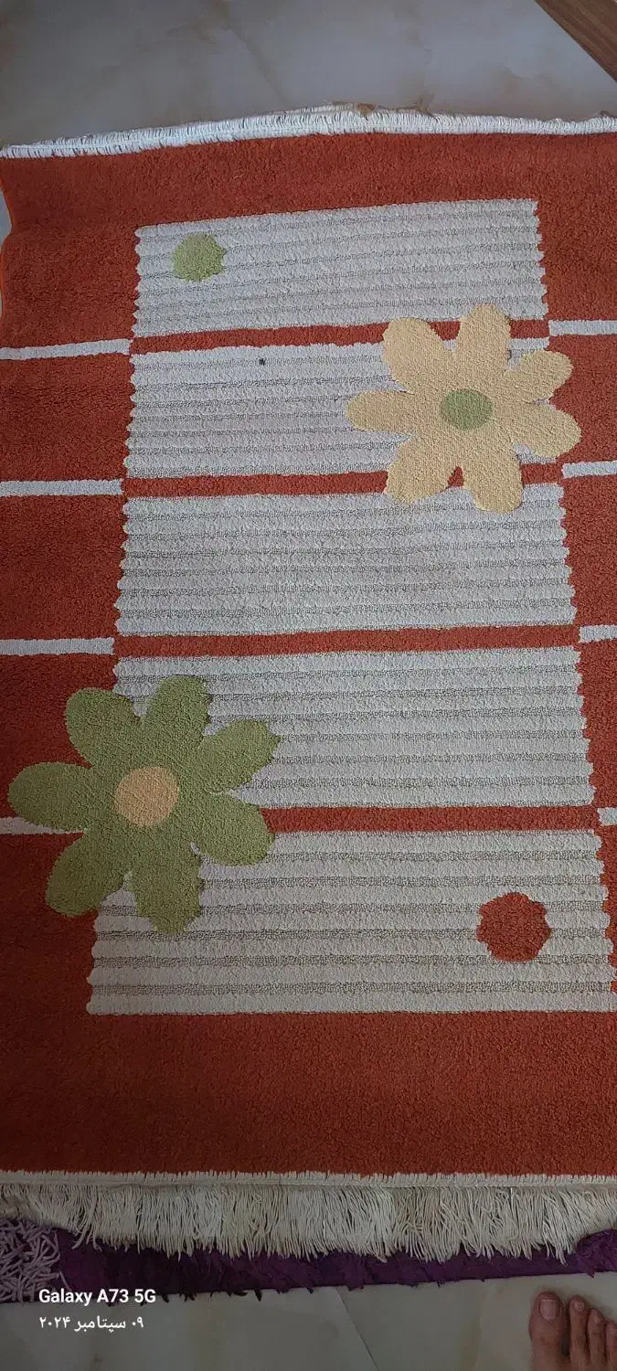 فرش ماشینی در حد نو و شسته شده ۱ در ۱ونیم|فرش|اراک, |دیوار