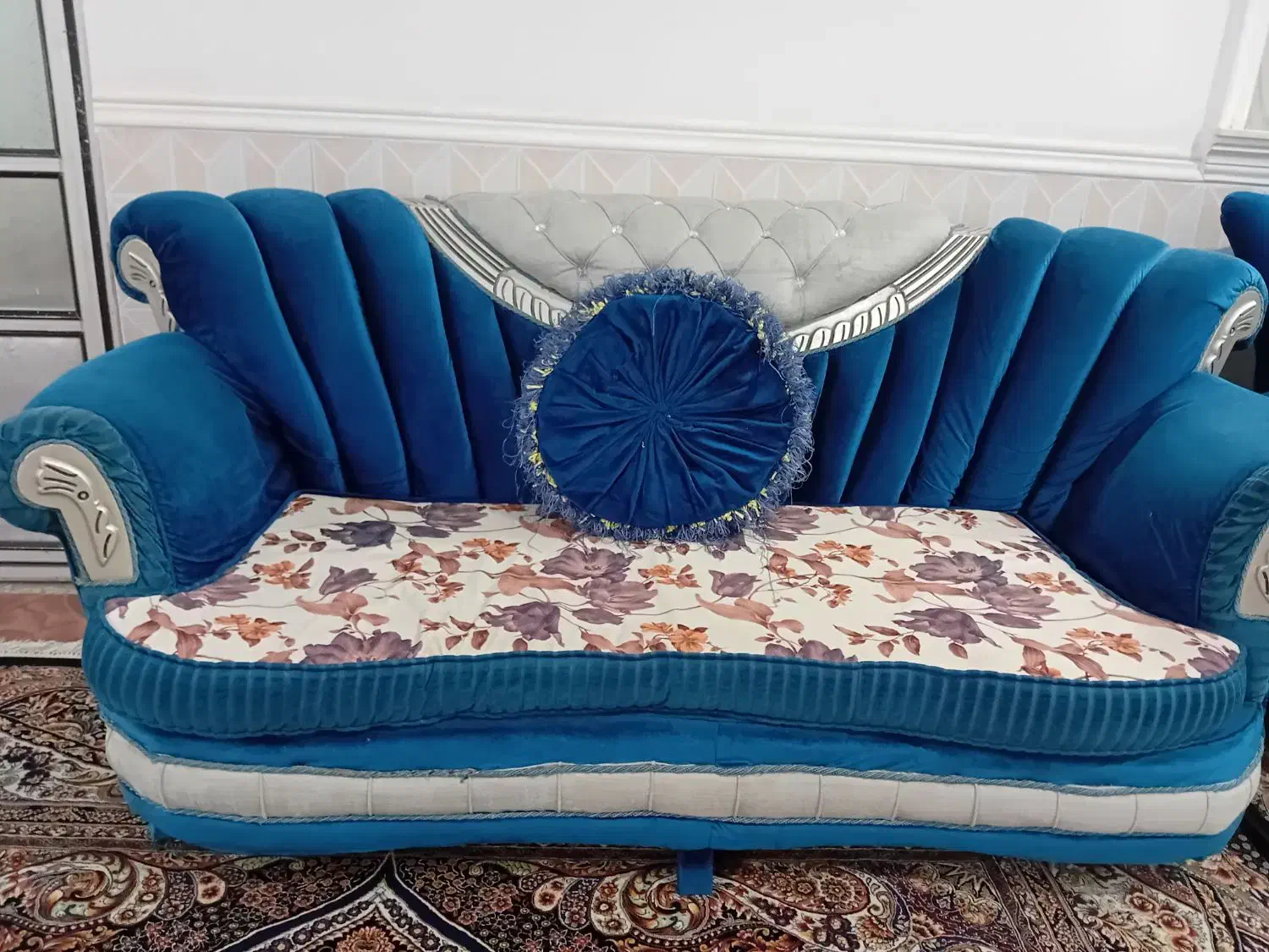 مبل سلطنتی راحتی|مبلمان خانگی و میز عسلی|زابل, |دیوار