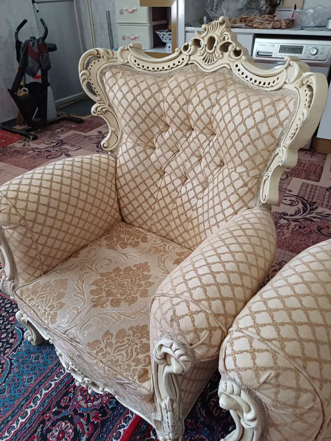 مبل سلطنتی همراه با غذا خوری|مبلمان خانگی و میز عسلی|بیله سوار, |دیوار