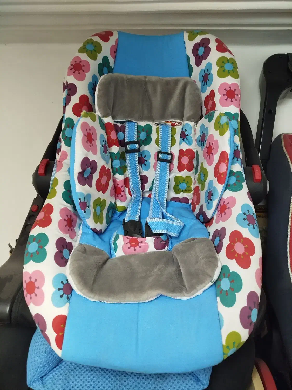 کریر خارجی|کالسکه و لوازم جانبی|رشت, فلسطین|دیوار