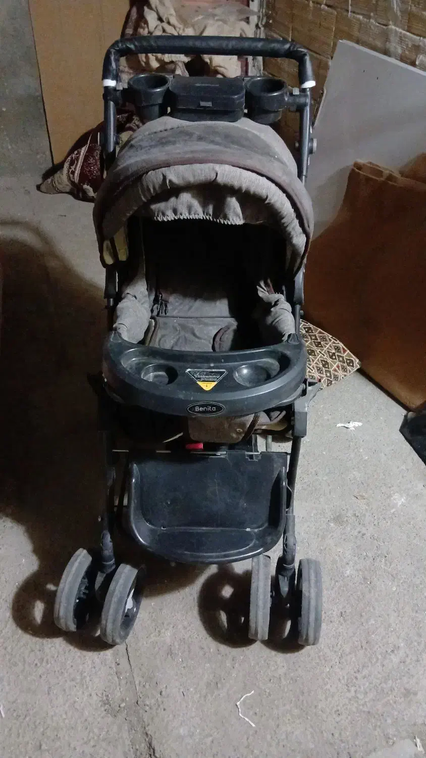 کالسکه همراه ساک ست|کالسکه و لوازم جانبی|میانه, |دیوار