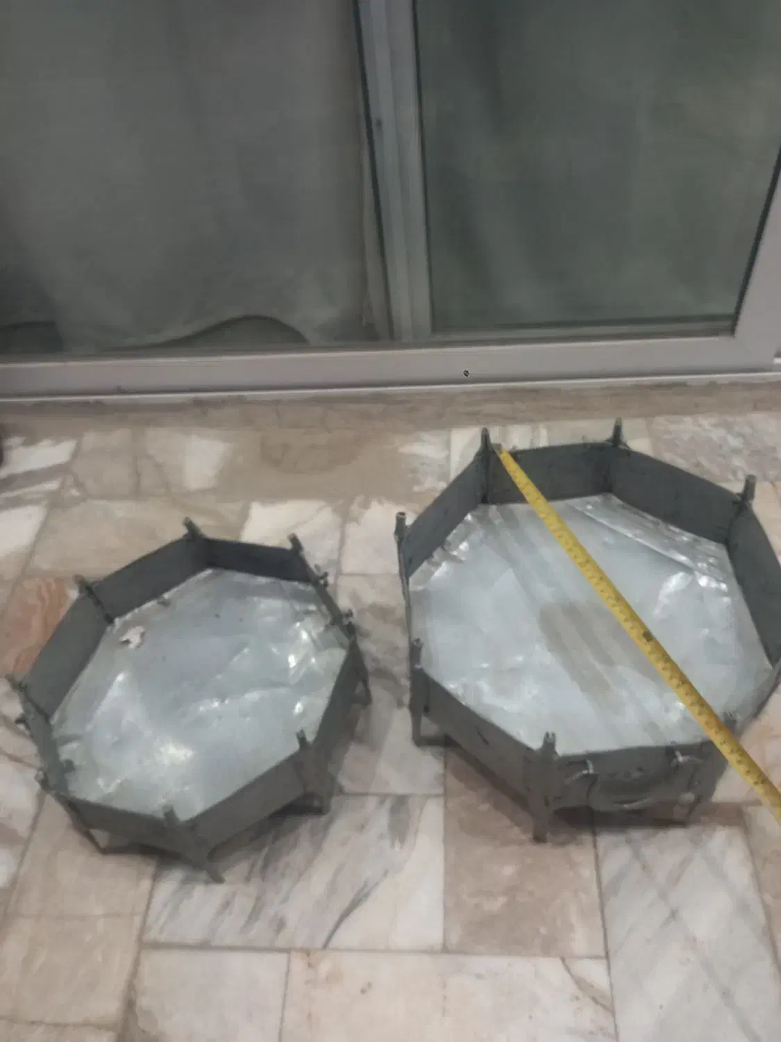 منقل کرسی ۸گوش طرح قدیم بیل باغبانی وانبر نانوایی|حراج|اصفهان, پروین|دیوار