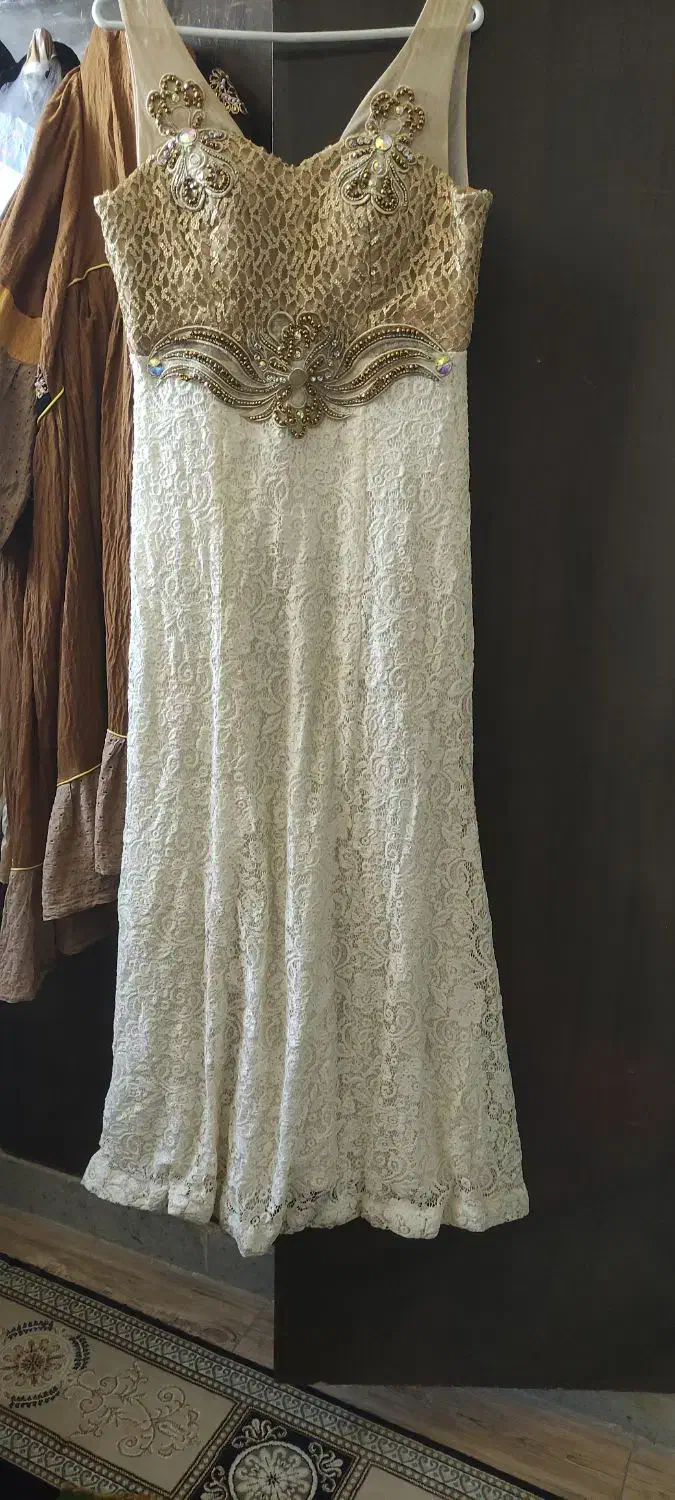 لباس|لباس|فردوسیه, |دیوار