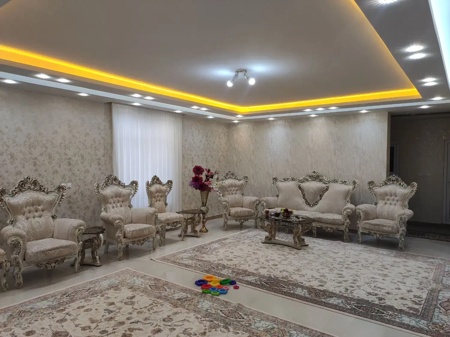 نقاشی ساختمان و کاغذدیواری|خدمات پیشه و مهارت|مشگین شهر, |دیوار