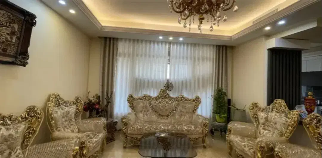 مبل سلطنتی ۹نفره درحدزیاداستفاده نشده|مبلمان خانگی و میز عسلی|باقرشهر, |دیوار