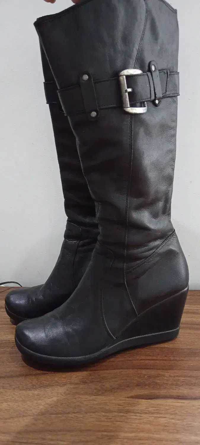 بوت بلند چرم طبیعی گاوی سایز37 در حدنو|کیف، کفش، کمربند|رشت, منظریه|دیوار